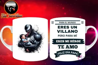 Taza de sublimación con Venom de Marvel sosteniendo a un bebé, y mensaje 'Eres mi Héroe Papá'