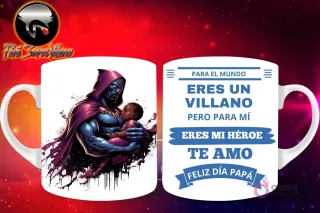 Taza de sublimación con villano encapuchado púrpura (similar a Black Panther) sosteniendo a un bebé, y mensaje 'Eres mi Héroe Papá'