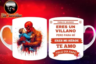 Taza de sublimación con Red Skull con traje rojo sosteniendo a un bebé, y mensaje 'Eres mi Héroe Papá'