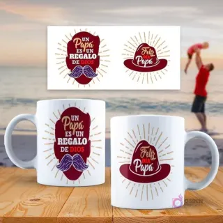Mockup de dos tazas sublimadas con diseños del Día del Padre: 'Un papá es un regalo de Dios' con bigote y 'Feliz Día Papá' con sombrero, con un fondo de playa.