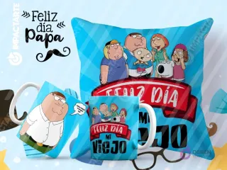 Tazas y cojín de sublimación azules con diseño de la familia Griffin de Padre de Familia y la frase 'Feliz Día Mi Viejo'.