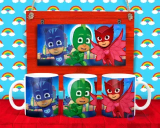 Plantilla para taza de PJ Masks con Catboy, Gekko y Owlette posando, sobre un fondo nocturno de ciudad.