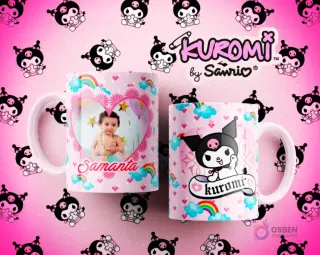 Dos tazas de sublimación Kuromi personalizadas en rosa, una con marco de corazón para foto de bebé y nombre Samanta, otra con Kuromi y arcoíris.