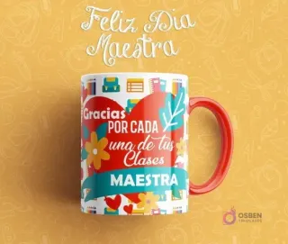 Taza sublimada con corazón rojo, flores y el mensaje 'Gracias Por cada una de tus Clases MAESTRA'. Con mango rojo.