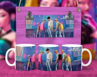 Taza sublimada con grupo de personajes KPOP Demon Hunters caminando en un entorno urbano