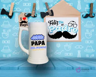 Shoperos blanco con diseño de sublimación 'MEJOR PAPÁ DEL MUNDO' en forma de nube azul y letras amarillas y negras, sobre fondo azul con motivos de corbatas y sombreros.