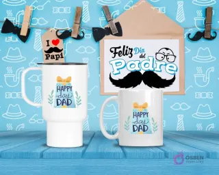 Taza de viaje y taza estándar blancas con diseño 'HAPPY DAY DAD' con caja de regalo, sobre fondo azul con temática del Día del Padre.