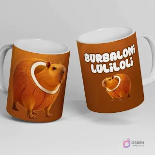 Taza blanca con diseño de una capibara con un collar de coco, junto al texto 'BURBALONI LULILOLI' sobre un fondo marrón.