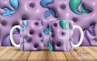 Diseño de tazas de sublimación con colas de sirena 3D infladas en tonos pastel azul y morado sobre fondo lila.