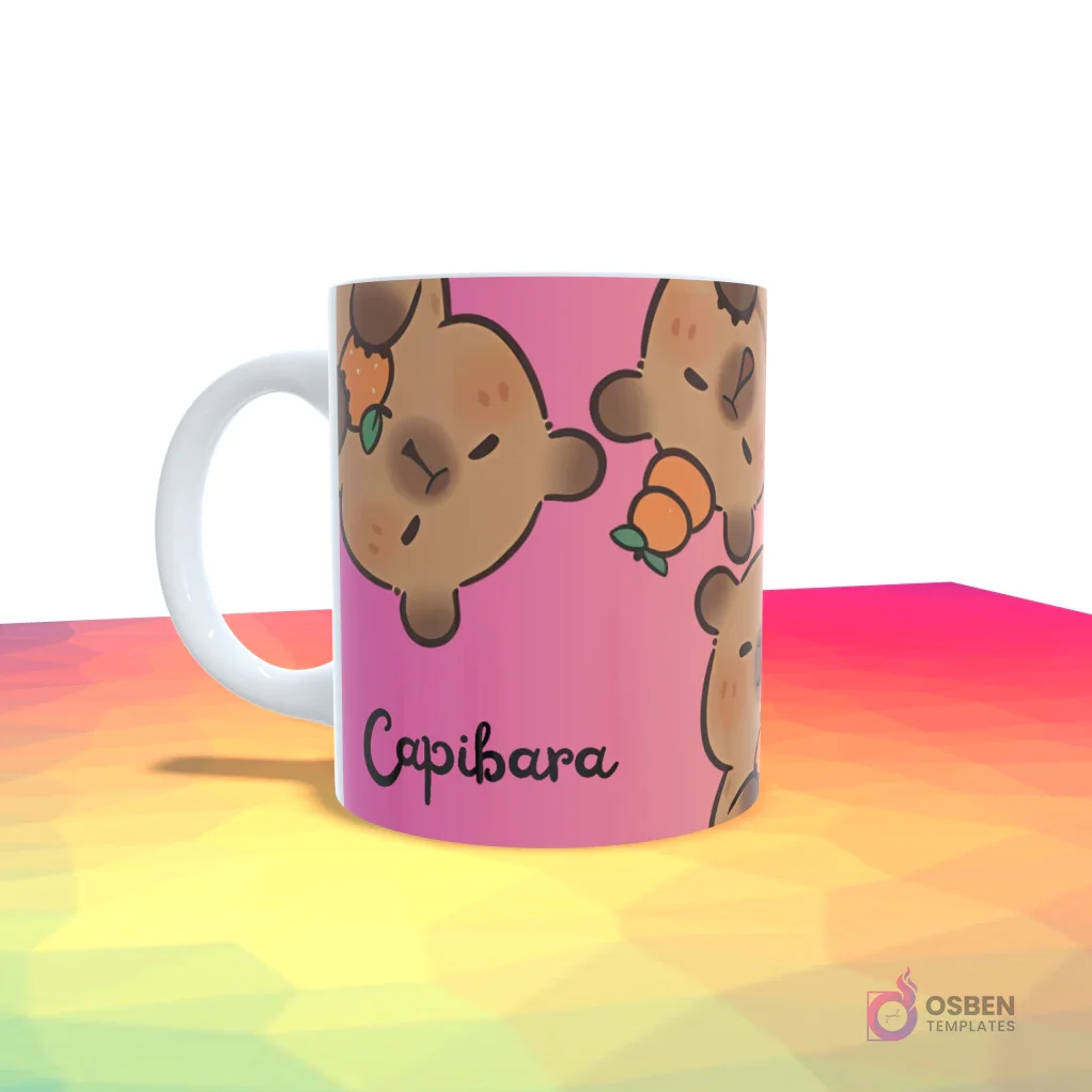 Taza con degradado de rosa a morado, con un patrón de capibaras con naranjas en la cabeza y el nombre 'Capibara'.