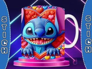Taza sublimada con diseño 3D de Stitch sonriente, enmarcado en un corazón ornamental plateado con rosas y corazones en relieve.