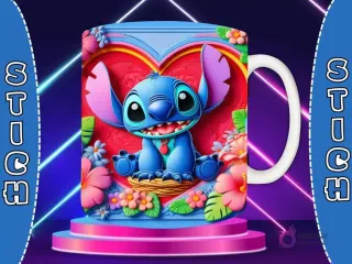 Taza sublimada con diseño 3D de Stitch sentado, rodeado de hojas y flores pastel, con un corazón azul claro de fondo.