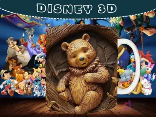 Taza sublimada con diseño 3D de Winnie the Pooh acostado en un tronco de árbol con textura de madera.