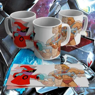 Taza sublimada con diseños de He-Man con su espada y Orko flotando
