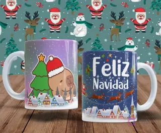 Tazas para sublimación con motivos de invierno. Una taza muestra un capibara con gorro navideño y un árbol entre casitas nevadas. La otra taza presenta 'Feliz Navidad' con Papá Noel en su trineo y renos.