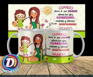 Taza inspiradora para educadora con diseño de maestra pintando caras, sol, y frase motivadora sobre el amor por la enseñanza.