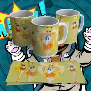 Tres tazas blancas con diseño de sublimación de Sailor Venus en diferentes poses, con corazones y estrellas sobre un fondo verde claro. Incluye lámina plana del diseño.