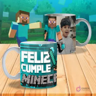 Taza sublimada 'Feliz Cumple Minecraft' con espada de diamante, gemas y espacio para foto de niño.