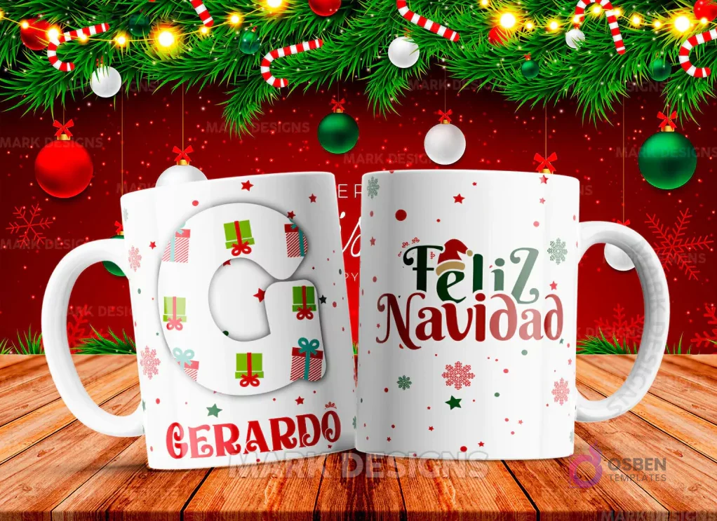 Taza sublimada con la letra G mayúscula en turquesa adornada con regalos, junto al nombre 'GERARDO' y al reverso 'Feliz Navidad' con estrellas y copos de nieve.
