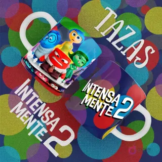 Una taza blanca con el elenco original de Intensamente (Alegría, Tristeza, Furia, Asco, Miedo) y otra con el logo de 'Intensamente 2' sobre fondo de círculos coloridos.