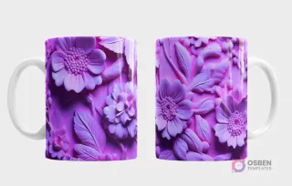 Taza con un diseño monocromático de flores 3D detalladas en tono lila o púrpura claro, con texturas de hojas y pétalos en relieve, vista frontal y trasera.