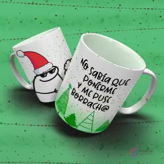 Taza navideña con Flork usando gorro de Santa y gafas, acompañado del humorístico texto 'No sabía que ponerme y me puse Borrach@'.
