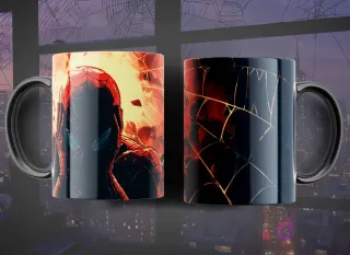 Taza de sublimación con diseño de Spider-Man Miles Morales silueteado contra una explosión de energía y un patrón de telaraña resquebrajada en tonos naranjas.
