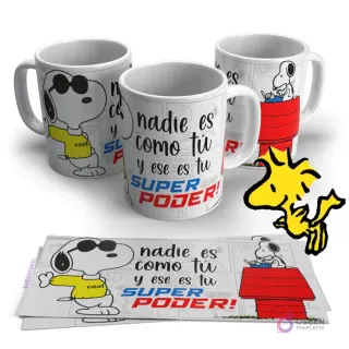 Tres tazas blancas con diseño de Snoopy 'cool' con gafas de sol y la frase 'Nadie es como tú y ese es tu súper poder'. Con Woodstock y plantillas.