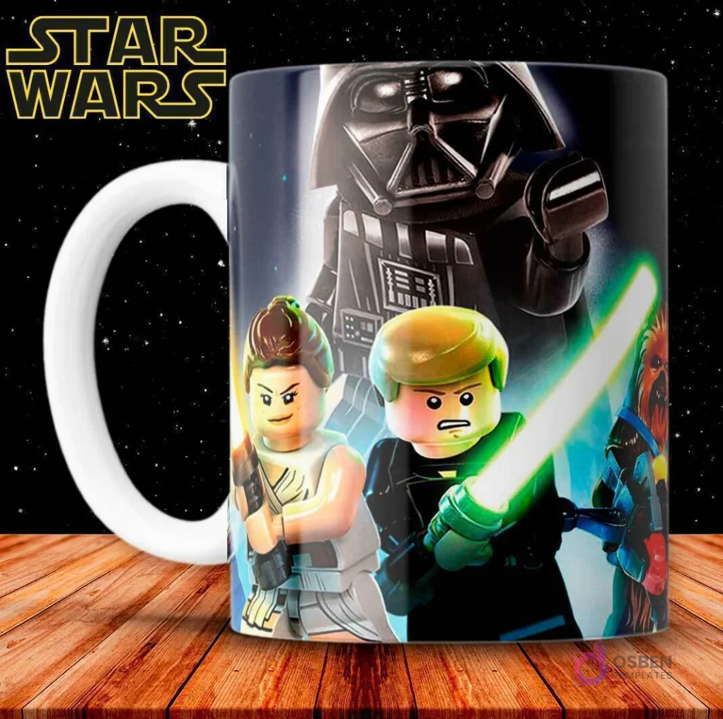 Taza de sublimación con diseño de personajes de LEGO Star Wars, incluyendo Darth Vader, Luke, Rey y Chewbacca.