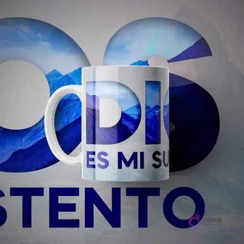 Taza de sublimación blanca con diseño cristiano azul de montañas y la frase 'Dios es mi sustento' en fuente geométrica.