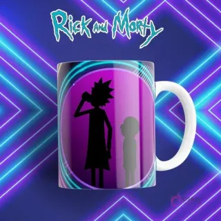 Taza sublimada morada con siluetas de Rick bebiendo y Morty, en un círculo neón, sobre fondo azul con patrones