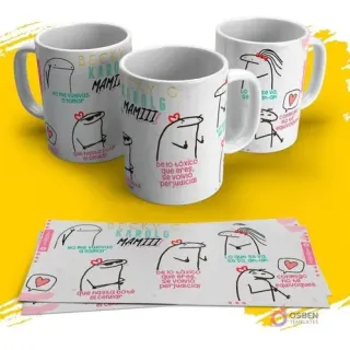 Tres tazas blancas con diseños de Flork con diferentes expresiones y la letra de "MAMIII" de Becky G y Karol G, junto a la plantilla de sublimación.