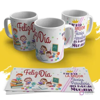 Tazas sublimadas con diseño blanco de niños estudiando, mensaje 'Feliz Día para la mejor Técnica Parvularia del mundo', estrellas de colores