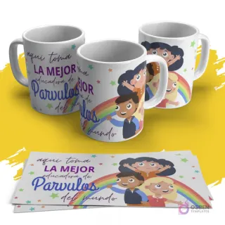 Tazas sublimadas con diseño de arcoíris, niños y adultos, mensaje 'Aquí toma la mejor educadora de Párvulos del mundo'