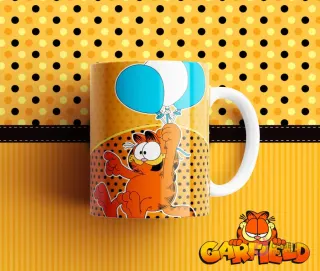 Taza de sublimación con diseño de Garfield feliz, sujetando dos globos azules y blancos. Fondo amarillo con lunares y rayas.