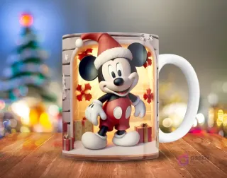 Mickey Mouse en traje clásico de Santa, junto a regalos iluminados dentro de un marco festivo 3D, en una taza.