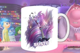 Plantilla de sublimación para taza con Susto (Temor) de Intensamente 2, diseño PNG morado con expresión de pánico intenso y fondo artístico púrpura brillante.