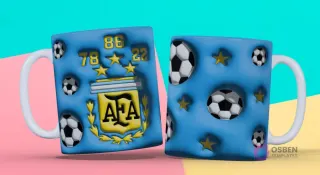 Taza 3D con diseño de escudo de AFA (Argentina) con años 78, 86, 22 y balones de fútbol con estrellas sobre fondo celeste