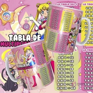 Diseño digital para taza de tablas de multiplicar con Sailor Moon y las Sailor Scouts. Fondo rosa con estrellas y luna, y el texto 'Tabla de Multiplicaciones Sailor Moon'.