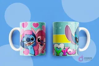 Diseño para taza con Stitch y Angel abrazándose felices, rodeados de corazones rosados y el texto "I
