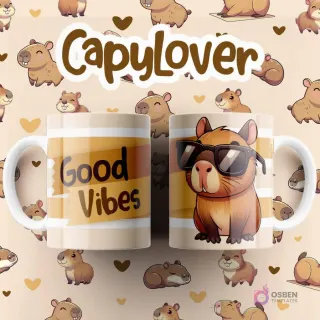 Par de tazas blancas sublimadas con diseño frontal de capibara con gafas de sol oscuras y texto 'Good Vibes' en el lateral