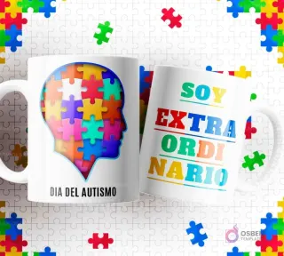Dos tazas blancas con diseños de autismo sobre un fondo de piezas de puzzle. Una muestra un perfil humano hecho de puzzles y 'DÍA DEL AUTISMO', la otra dice 'SOY EXTRAORDINARIO'.