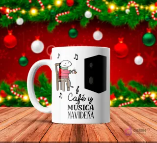 Taza de sublimación blanca con Flork sentado en una silla bebiendo café junto a un parlante y notas musicales, texto 'Café y MÚSICA NAVIDEÑA' con fondo festivo rojo.