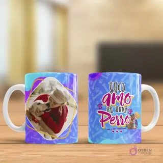 Mug sublimado con foto de mujer besando cachorro golden retriever y frase 'Yo amo a mi PERRO'