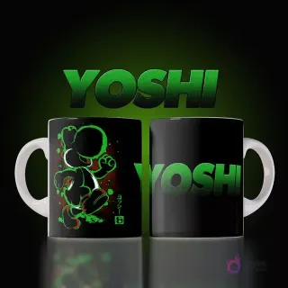 Mockup de dos tazas negras con diseños de Yoshi. Una muestra la silueta de Yoshi corriendo con un contorno verde brillante y estilo gráfico, la otra el logo 'YOSHI' en verde degradado. Fondo negro con brillo verde.