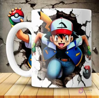 Diseño de taza Pokémon 3D con Ash Ketchum corriendo directamente hacia el espectador, rompiendo una pared blanca con una Poké Ball a su lado. El mango de la taza es blanco y está sobre una superficie de madera.