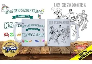 Dos tazas con diseños de superhéroes de Los Vengadores para colorear, junto a la frase 'Hoy se vale todo lo que te haga feliz', para sublimación infantil.