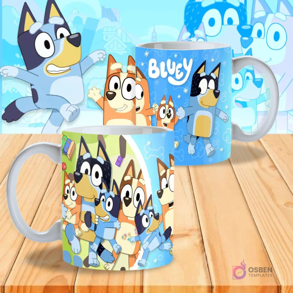 Dos tazas sublimadas con diseños de la familia Bluey: una con Bluey, Bingo, Bandit y Chilli en grupo sobre fondo verde claro con huesos y otra con Bluey corriendo sobre fondo azul claro con huellas de perro.