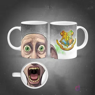 Taza sublimada de Draco Malfoy con ojos azules y boca abierta magnificada en la base, fondo verde
