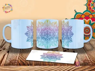 Diseño de mandala contorneado con degradado arcoíris, listo para sublimar en tazas blancas. Vista frontal, lateral y trasera con plantilla sobre madera.